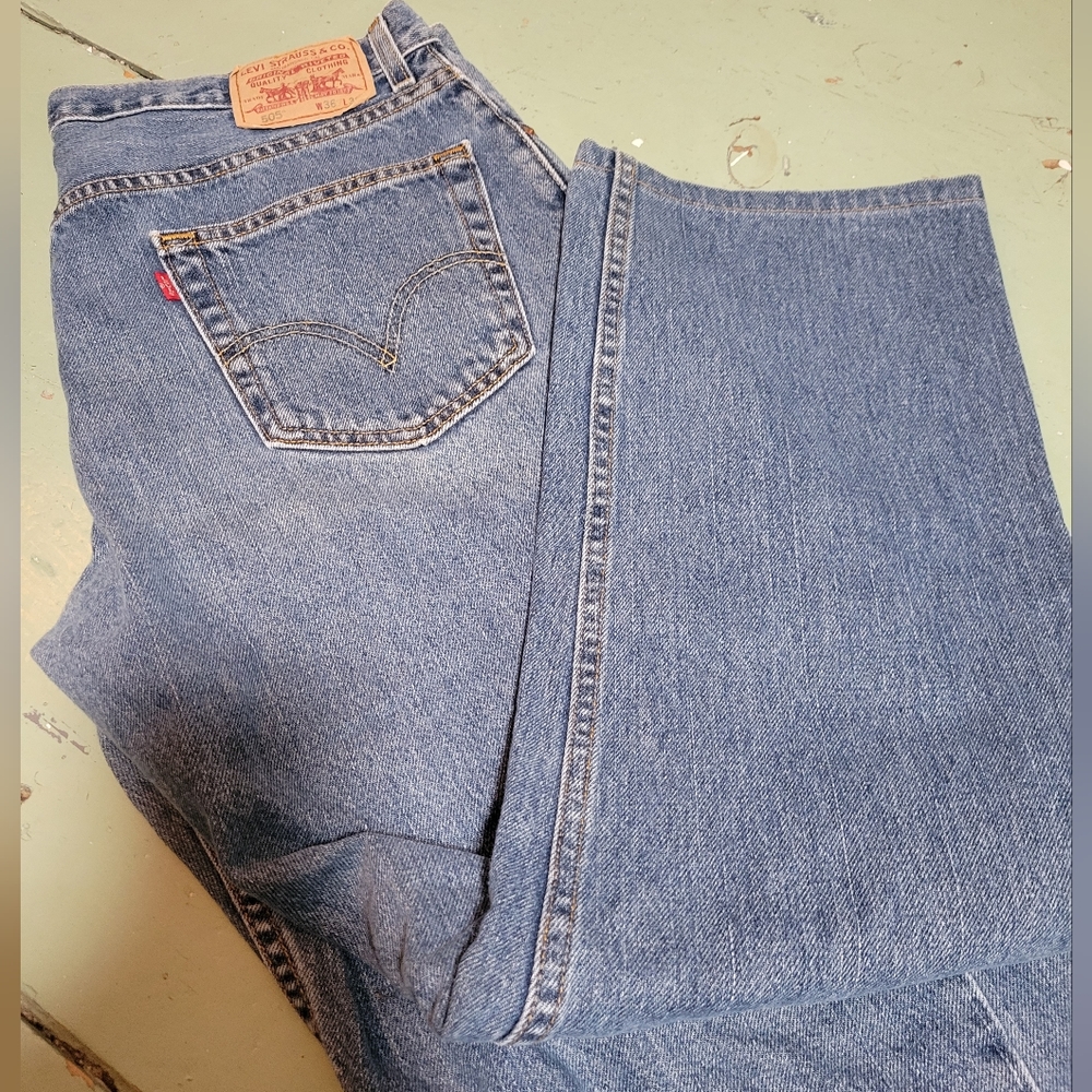 505 regular fit 36x30 blue jeans.